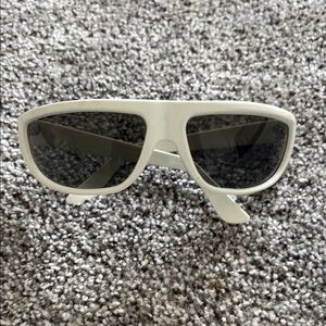 Foster Grant White Sunglasses